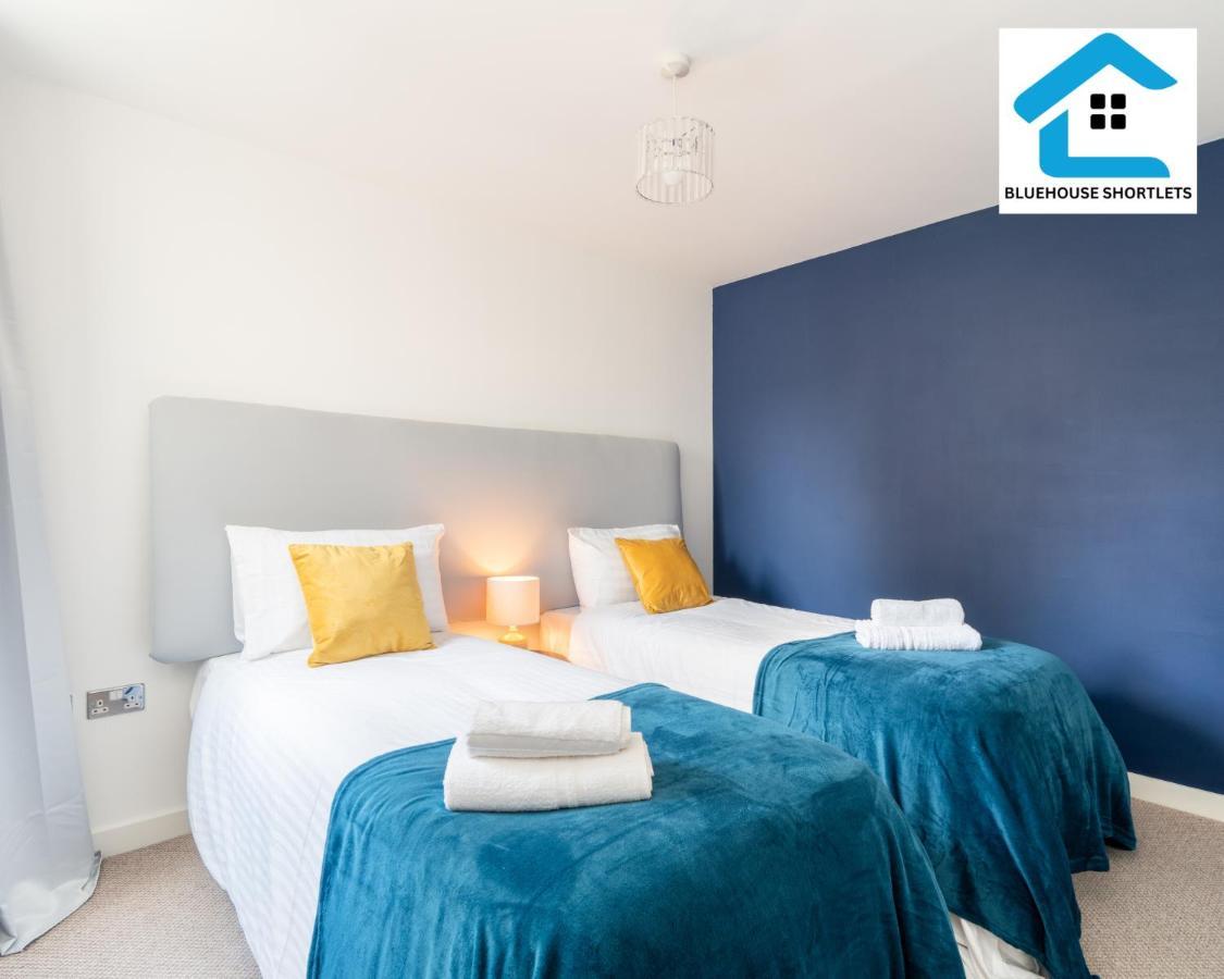 Great Price Ideal Location Near Gunwharf Quays By Blue House Short Lets Portsmouth With Free Parking Екстериор снимка